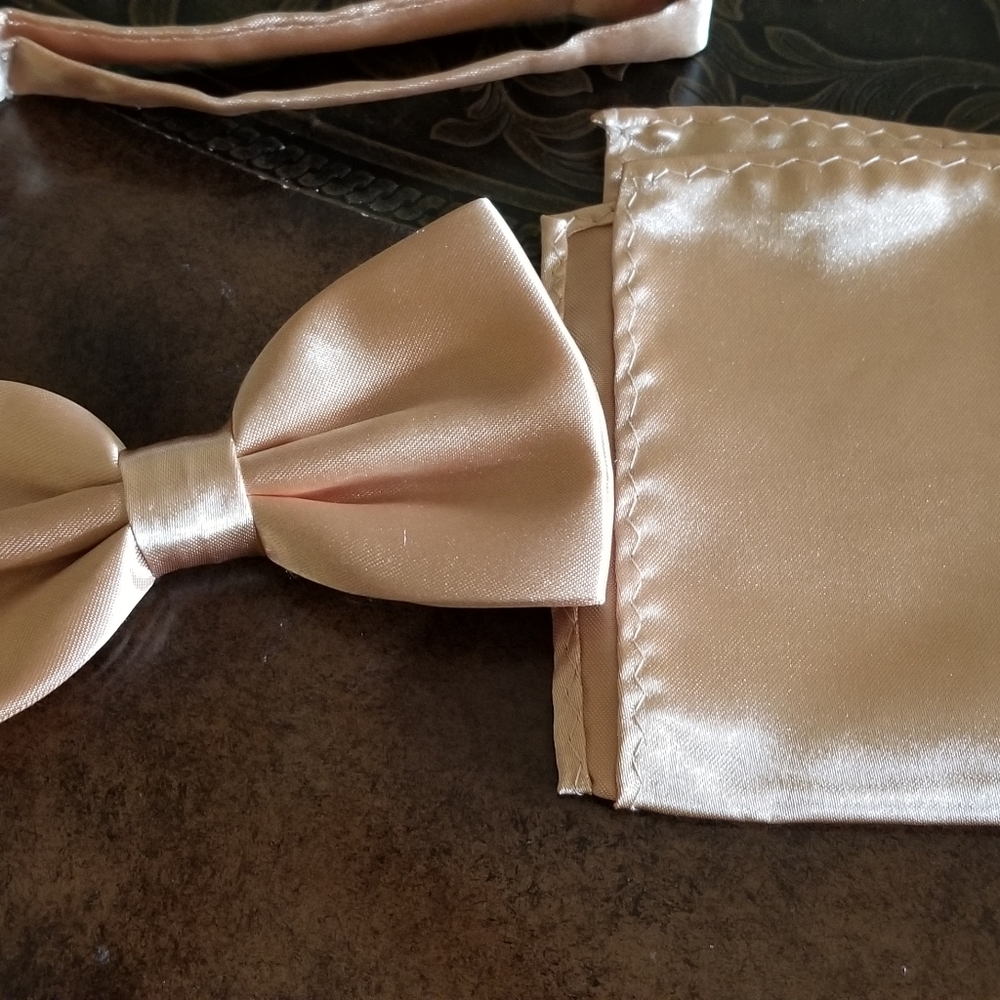 Bowtie and handkerchief